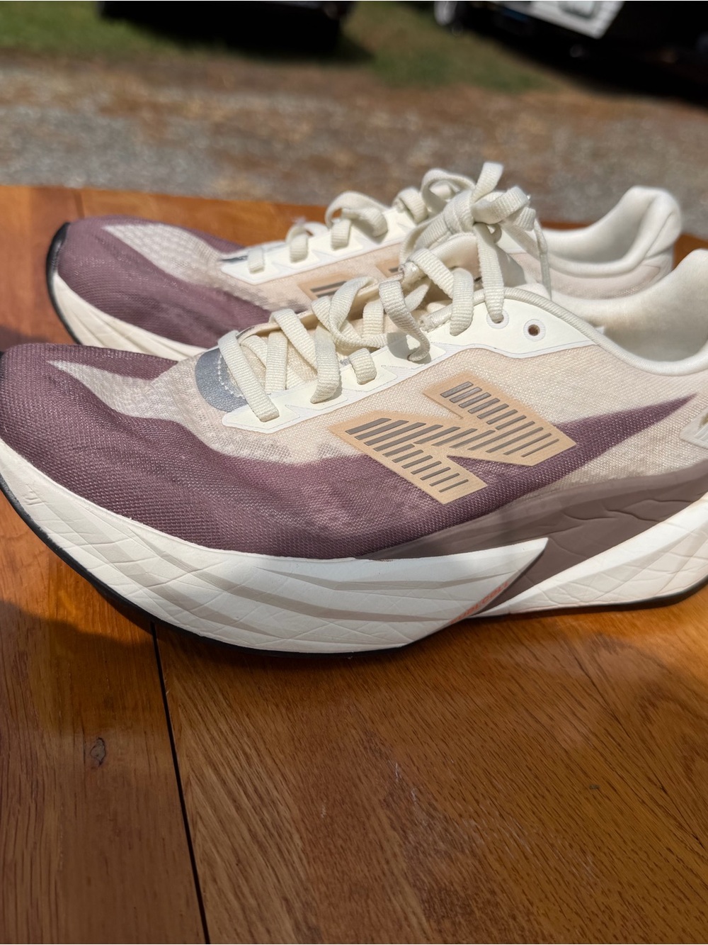 New Balance Women's Running Shoes - Mauve/Beige